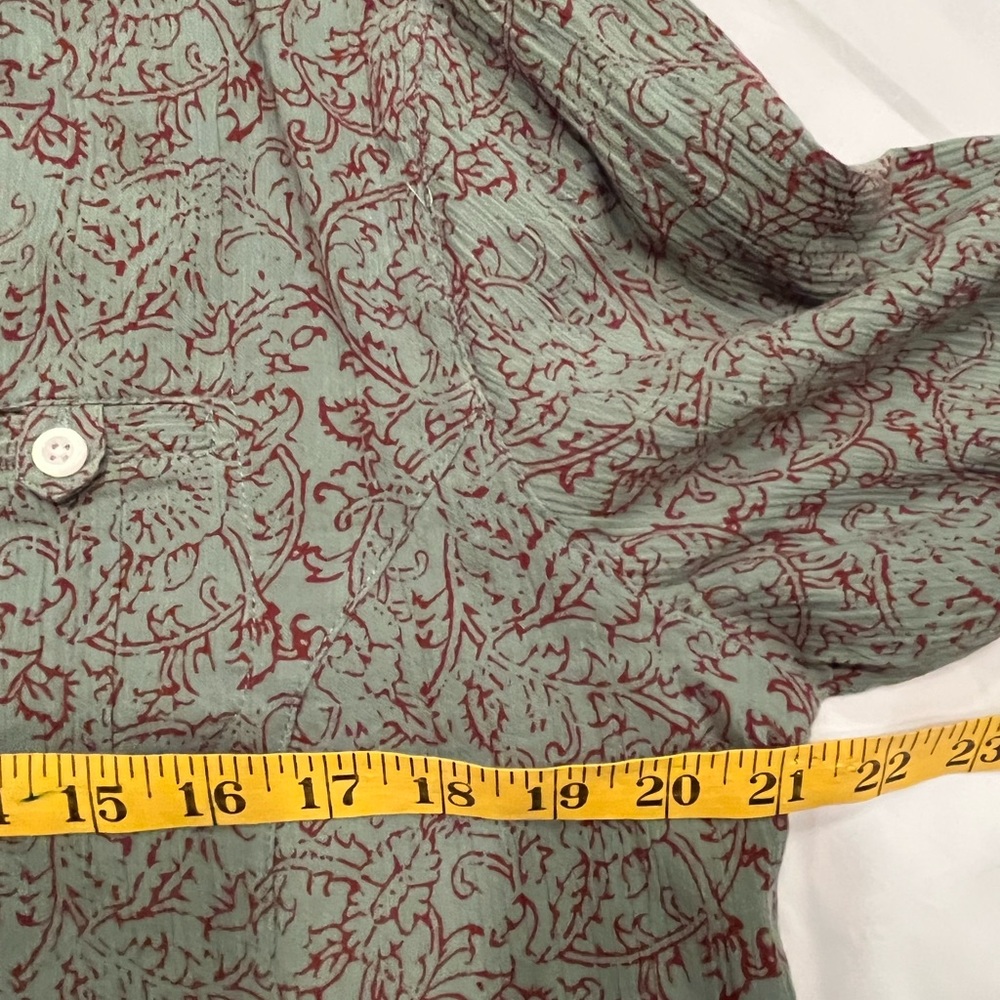 Orvis Button down shirt.  Size large - Picture 11 of 11